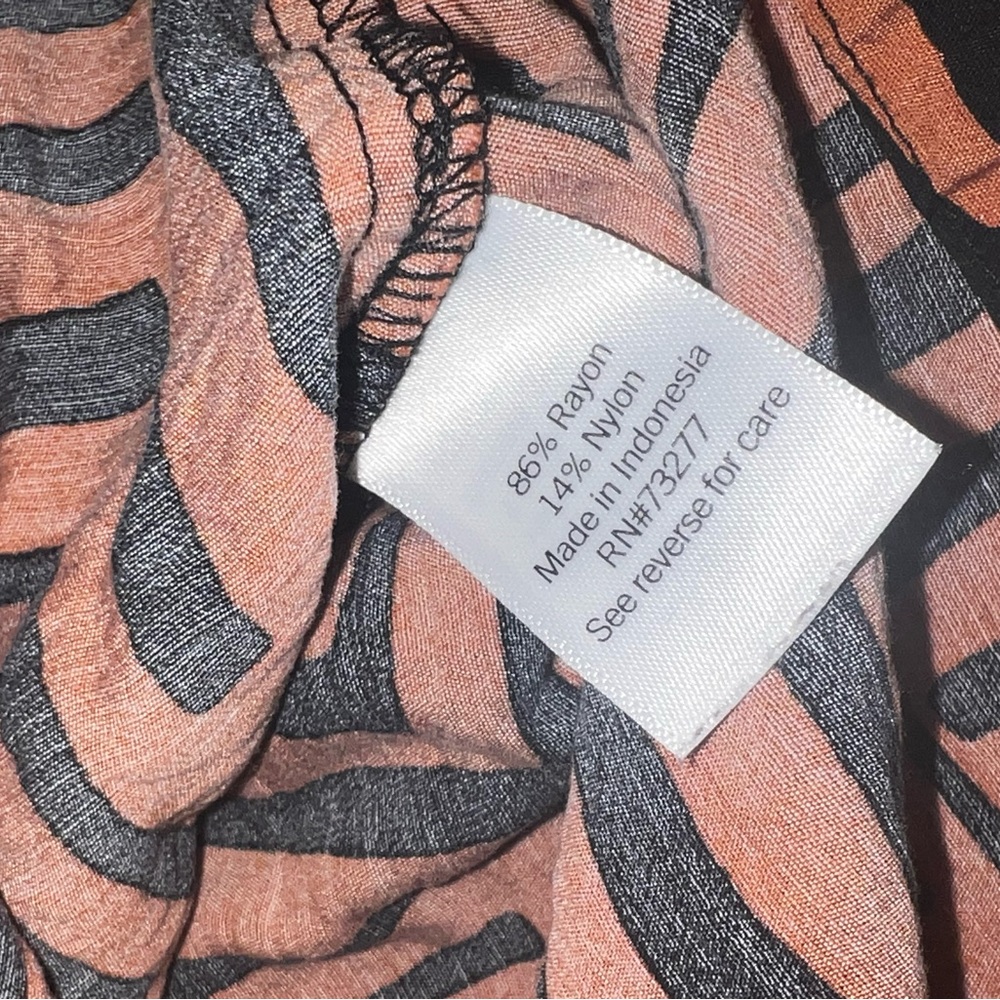 Nine West Geometric Patterned Orange Women's Top - Picture 9 of 10